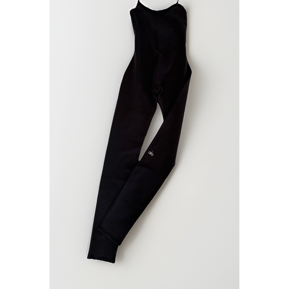 Alo Yoga Airbrush One And Done Bodysuit Black Womens Size S Jumpsuit NWT W8295R - Picture 4 of 11